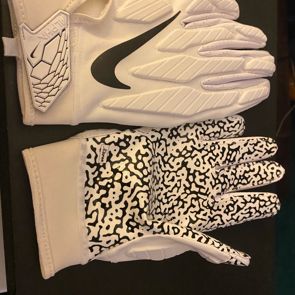 Nike Football Gloves